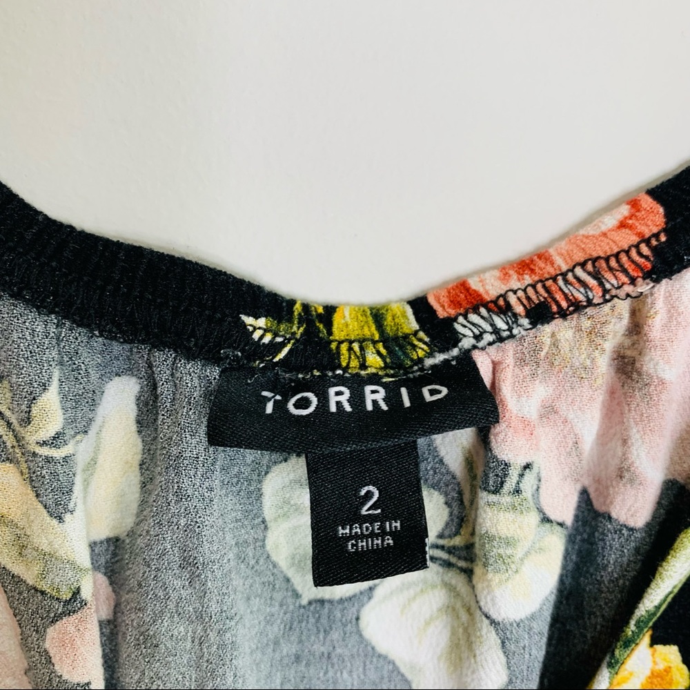 Torrid Floral Boho Button Up Flutter Sleeve Top S… - image 3
